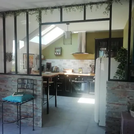 Bed & Breakfast A La Croisee Des Chemins *