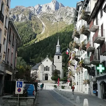 A La Croisee Des Chemins * La Roche-sur-Foron